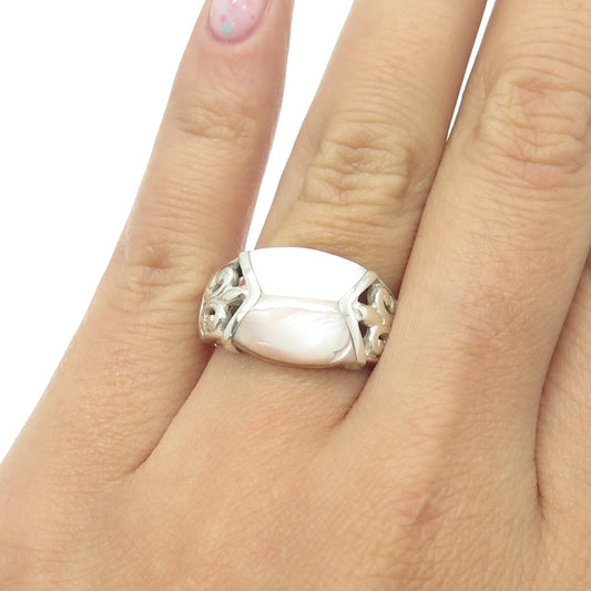 925 Sterling Silver Vintage Real Mother-of-Pearl Fleur-de-Lis Ring Size 7.25