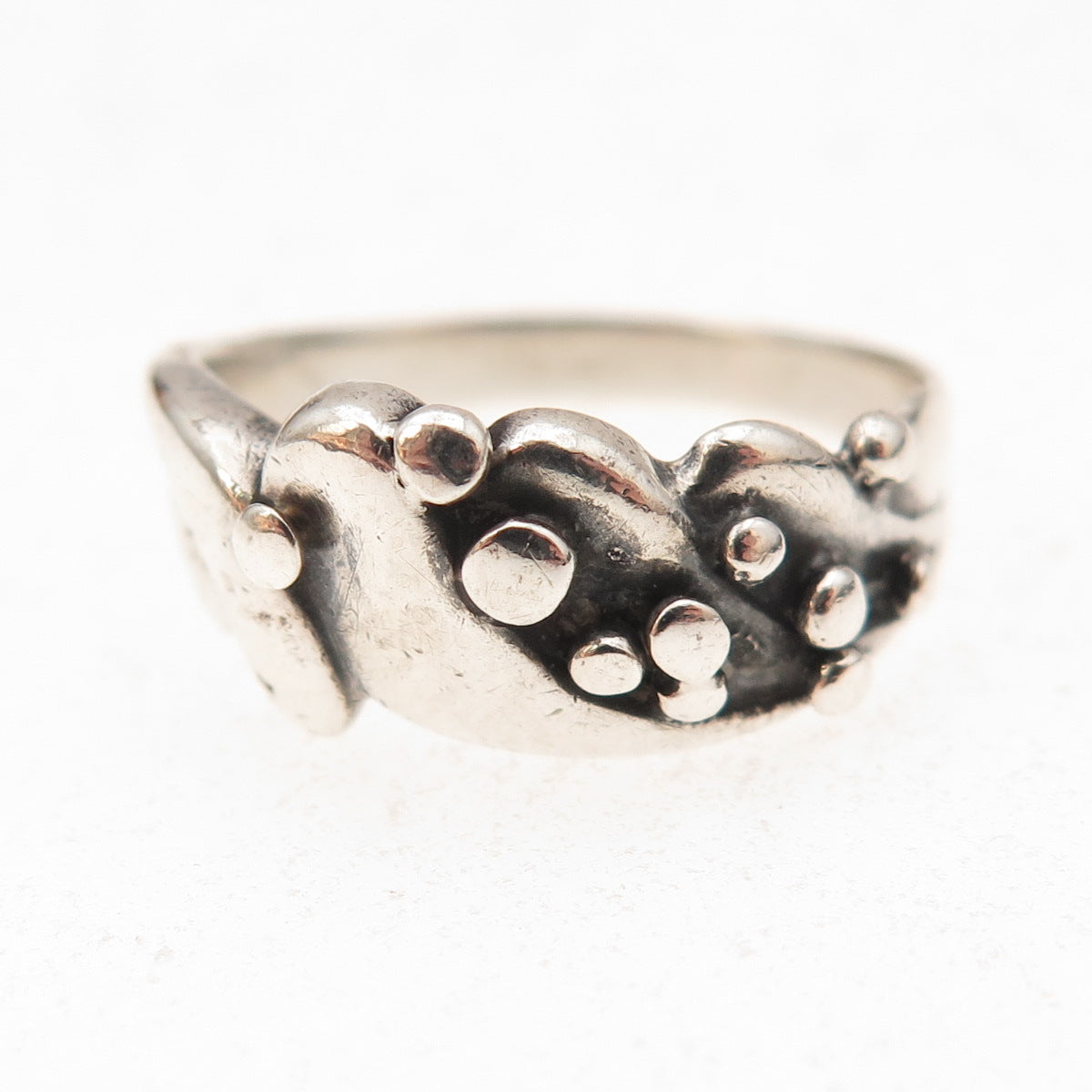 925 Sterling Silver Vintage Modernist Wavy Oxidized Ring Size 6.75