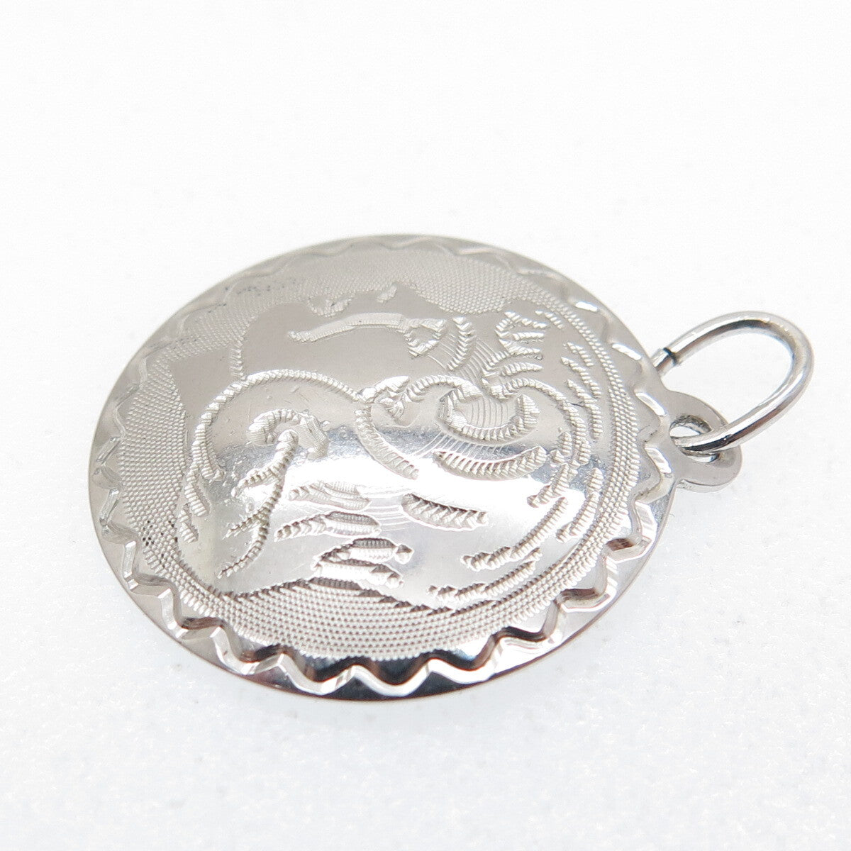 JANEL 925 Sterling Silver Vintage Engraved Girl Profile Minimalist Charm Pendant