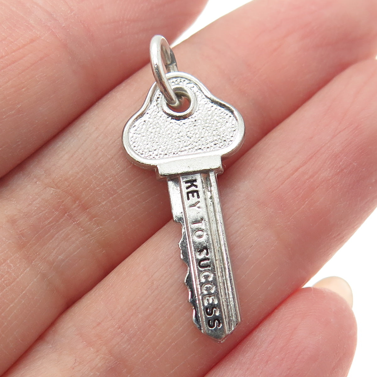 WELLS 925 Sterling Silver Vintage "Key to Success" 3D Charm Pendant