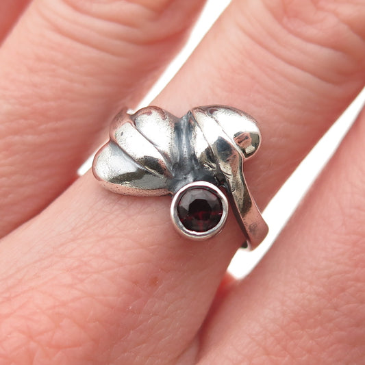 925 Sterling Silver Vintage Real Red Garnet Modernist Floral Ring Size 7