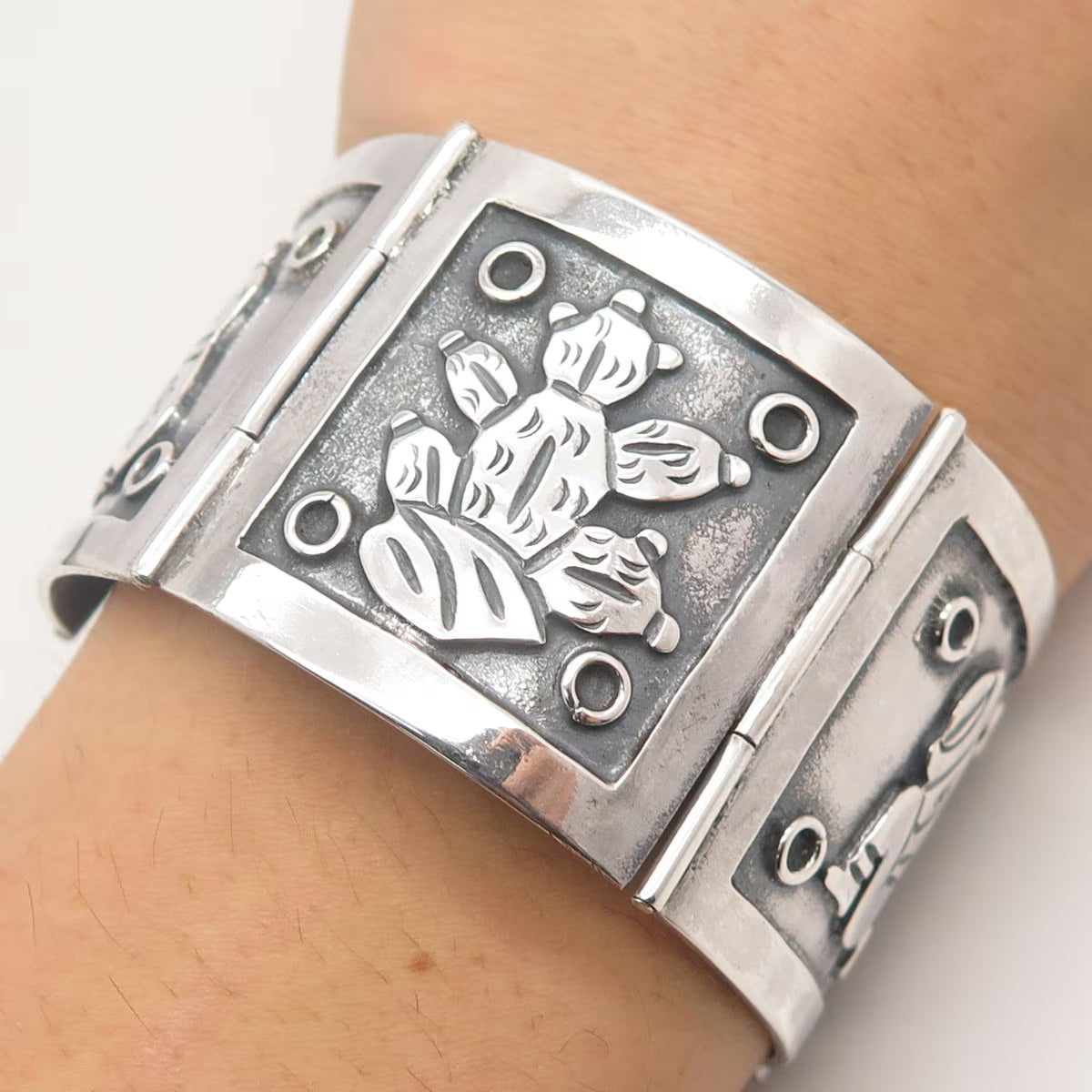 925 Sterling Silver Vintage Mexican Storyteller Wide Panel Link Bracelet 7.25"