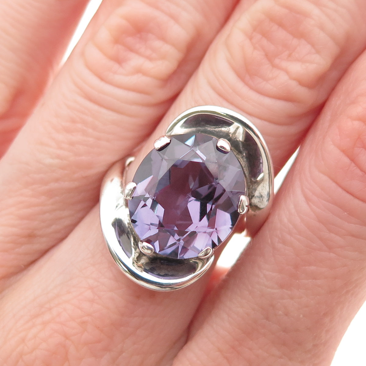 925 Sterling Silver Vintage Lab-Created Peacock Sapphire Modernist Ring Size 5