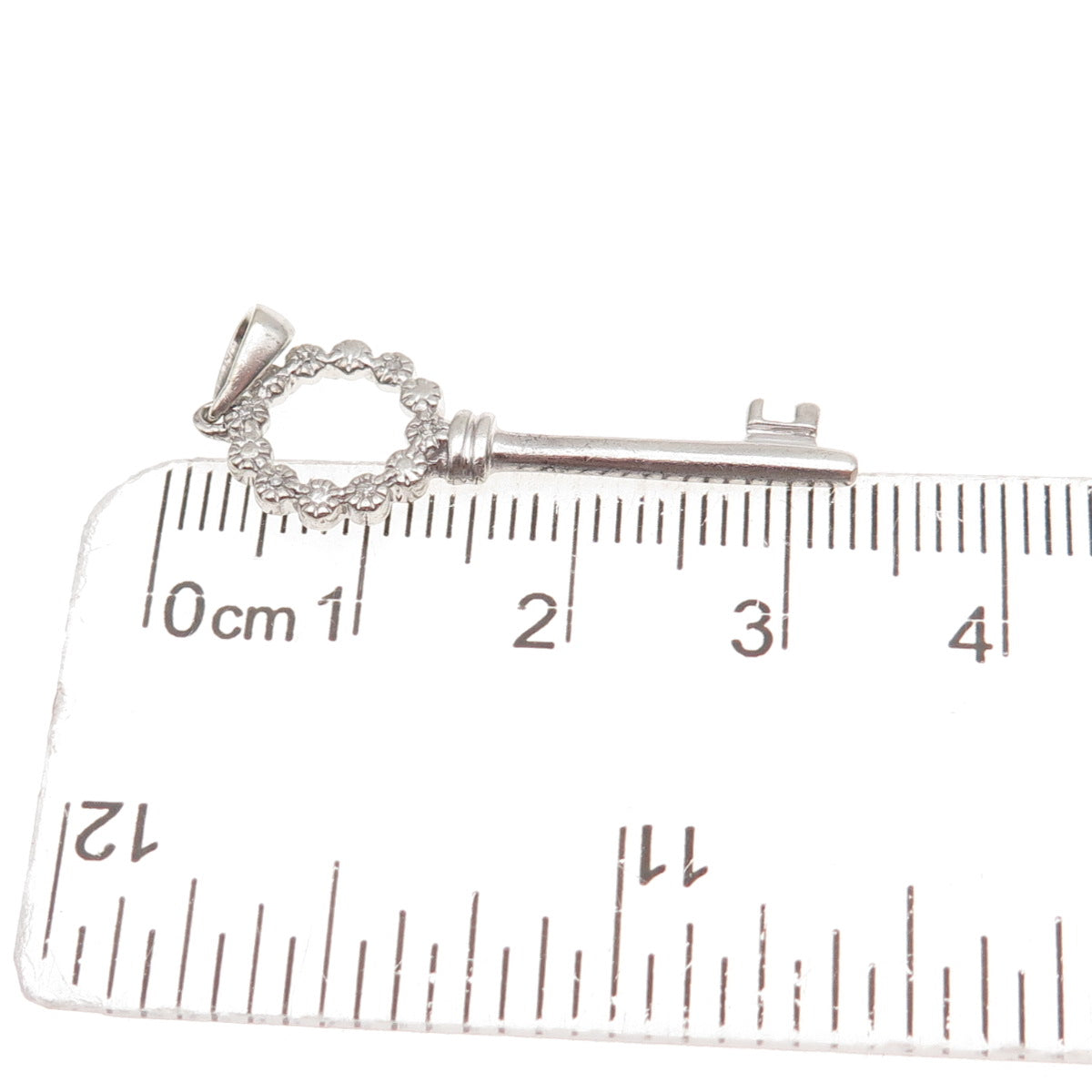 925 Sterling Silver Real Round-Cut Diamond Circle of Life Key Charm Pendant