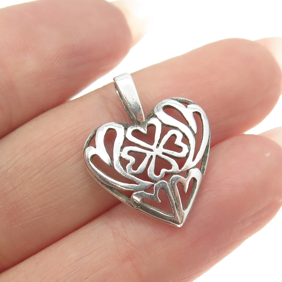 925 Sterling Silver Vintage Lucky Clover & Heart Pendant