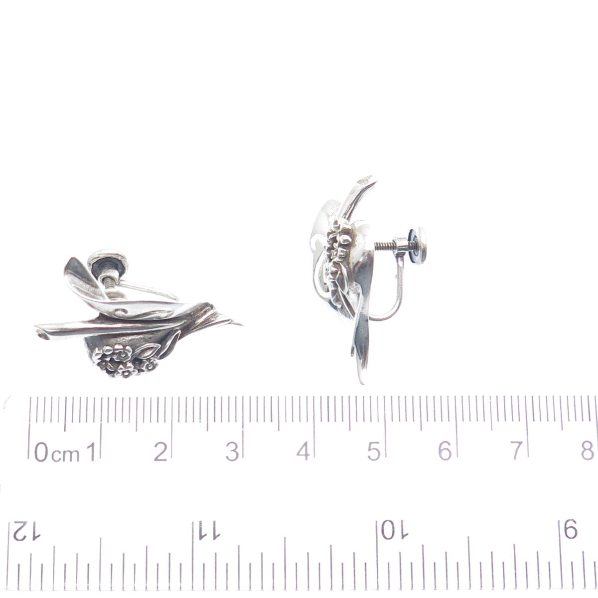 925 Sterling Silver Vintage Modernist Flower Heart Screw Back Earrings