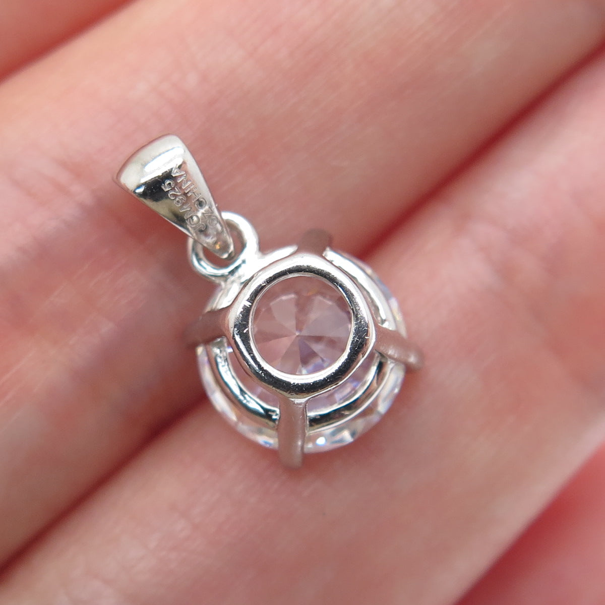 JCM JACMEL MAURITIUS 925 Sterling Silver Round-Cut C Z Minimalist Charm Pendant