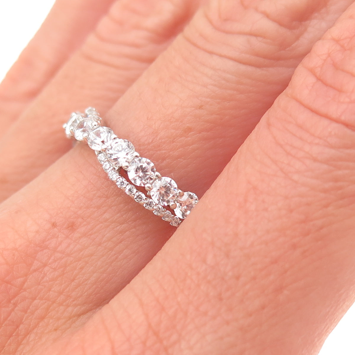 925 Sterling Silver Round-Cut C Z Crisscross Ring Size 7.5