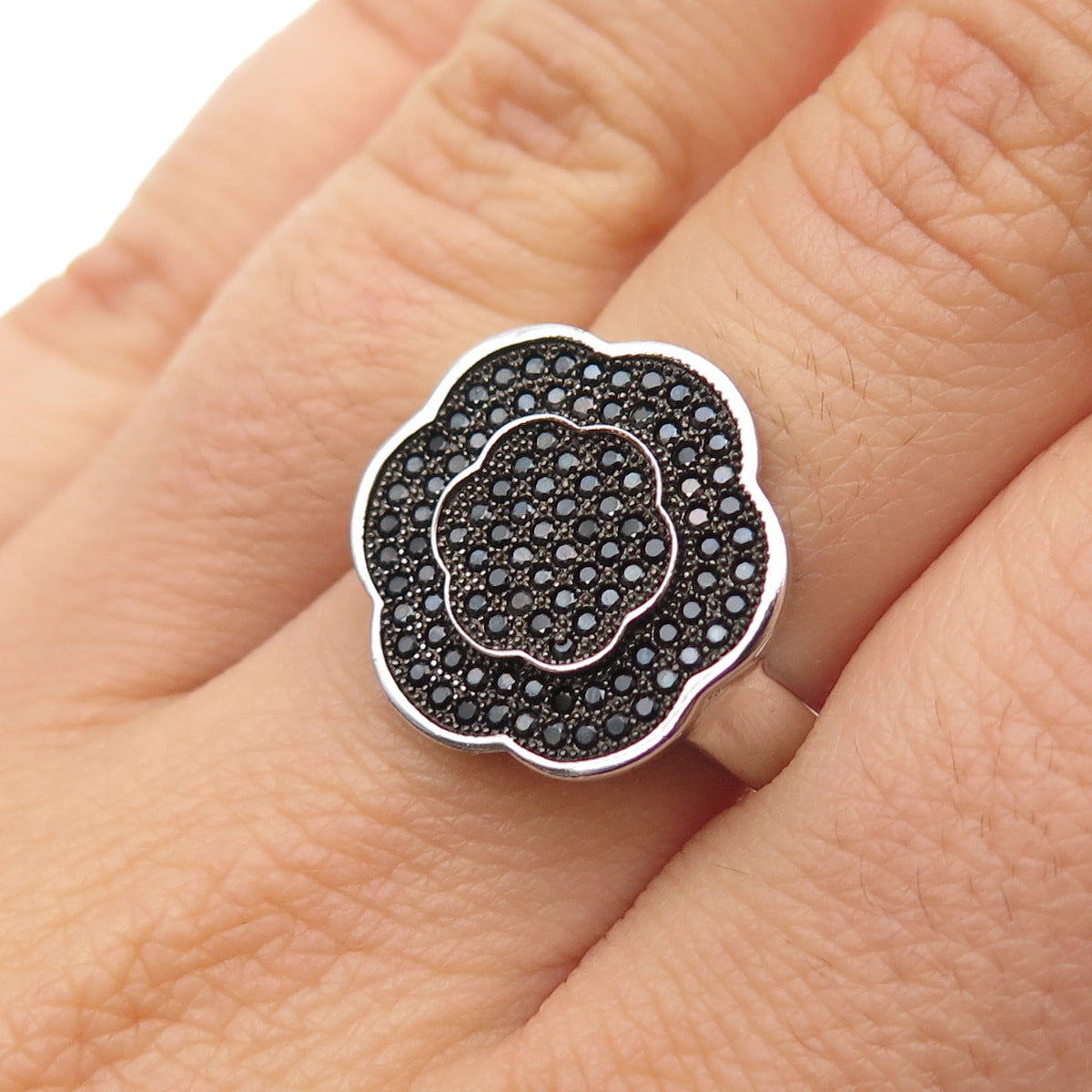 925 Sterling Silver Round-Cut Black C Z Flower Ring Size 7