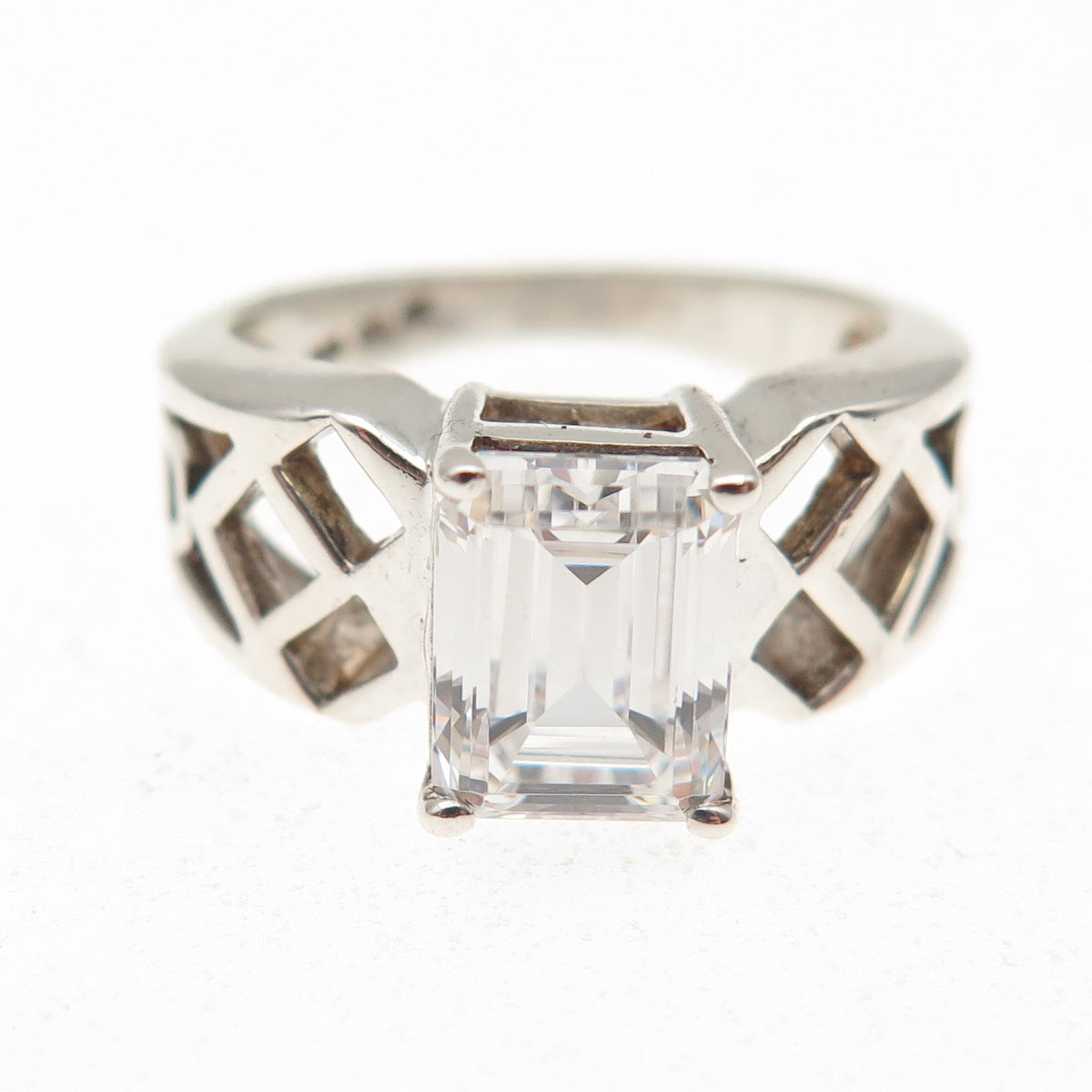 925 Sterling Silver Emerald-Cut C Z Promise Ring Size 6