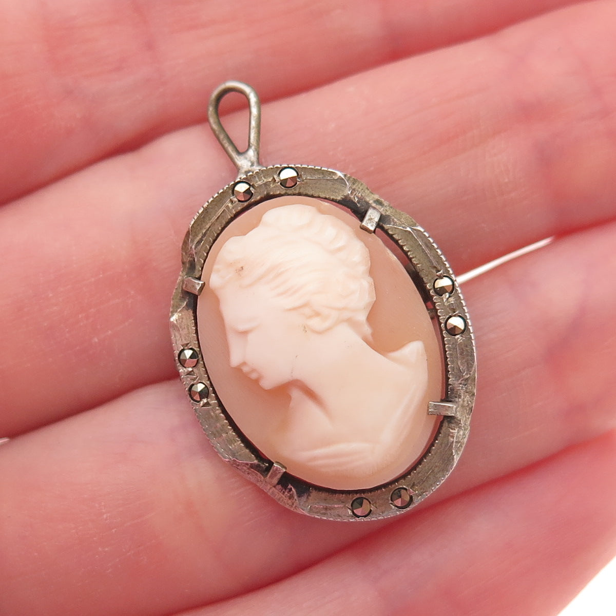 800 Silver Antique Real MOP & Marcasite Lady Cameo Brooch Pendant (missing hook)