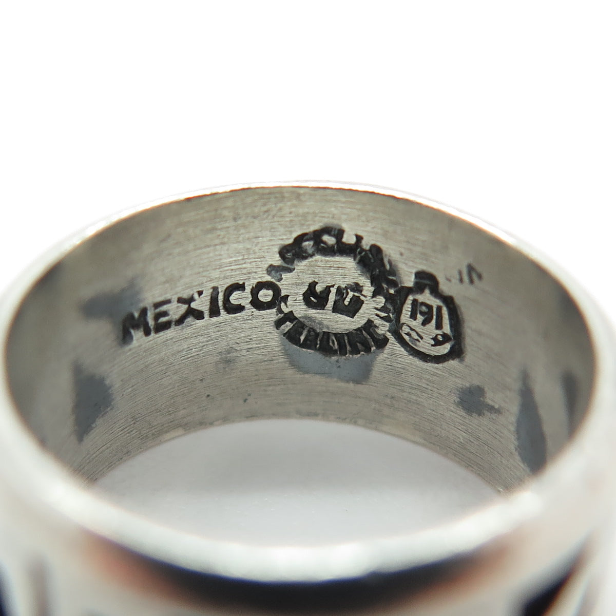 925 Sterling Silver Vintage Mexico Tribal Pattern Band Ring Size 5.25