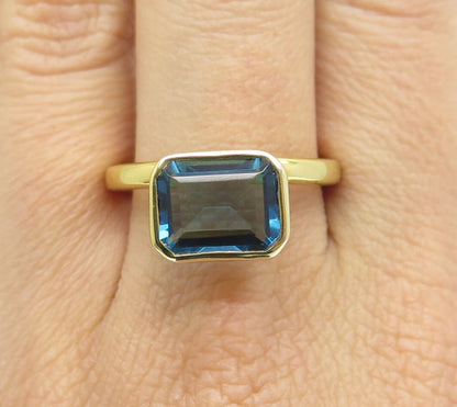 DSMK 925 Sterling Silver Gold Plated London Blue Topaz Gem Ring Size 9