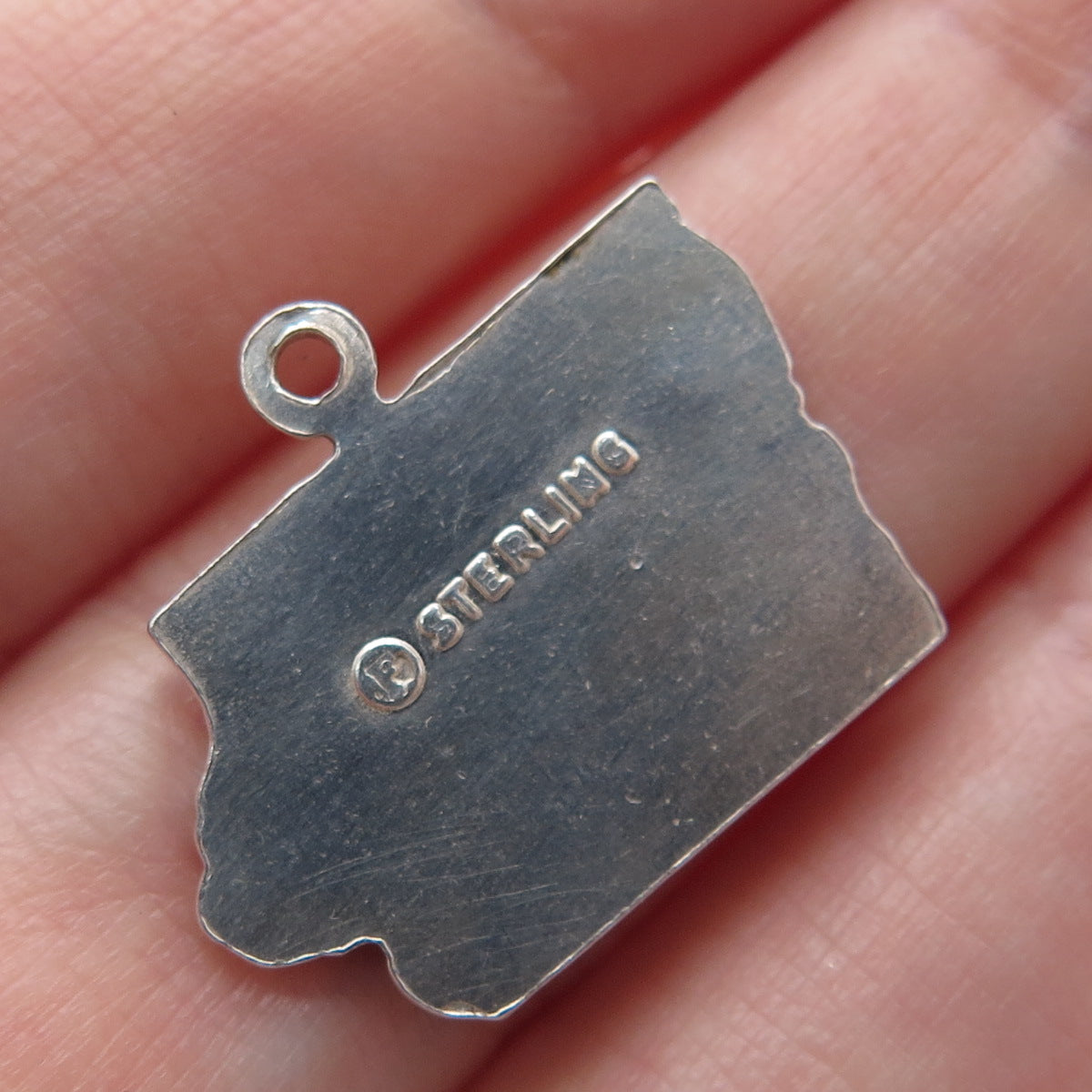 FRENCH & FRANKLIN 925 Sterling Silver Vintage Iowa State Minimalist Pendant