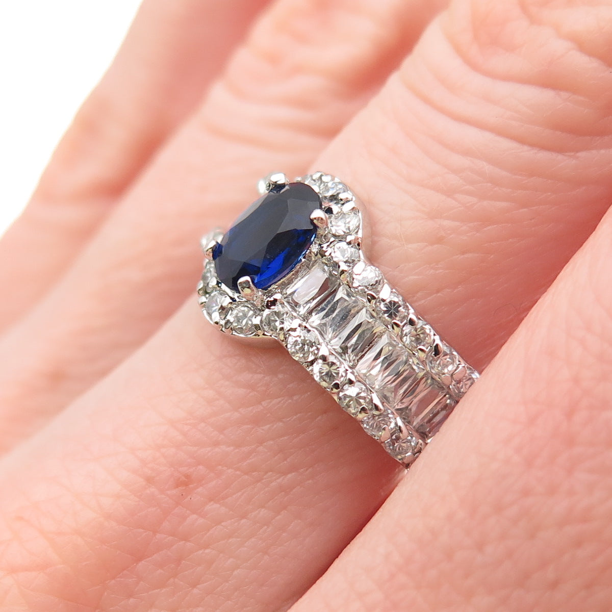 925 Sterling Silver Multi-Cut Blue & White C Z Ring Size 8