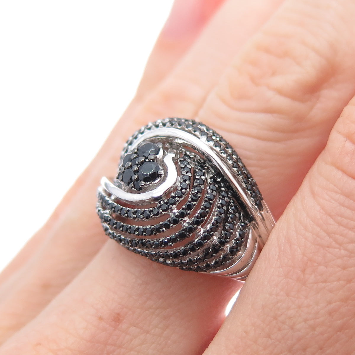 925 Sterling Silver Real Round-Cut Black Spinel Heart Dome Ring Size 8.25