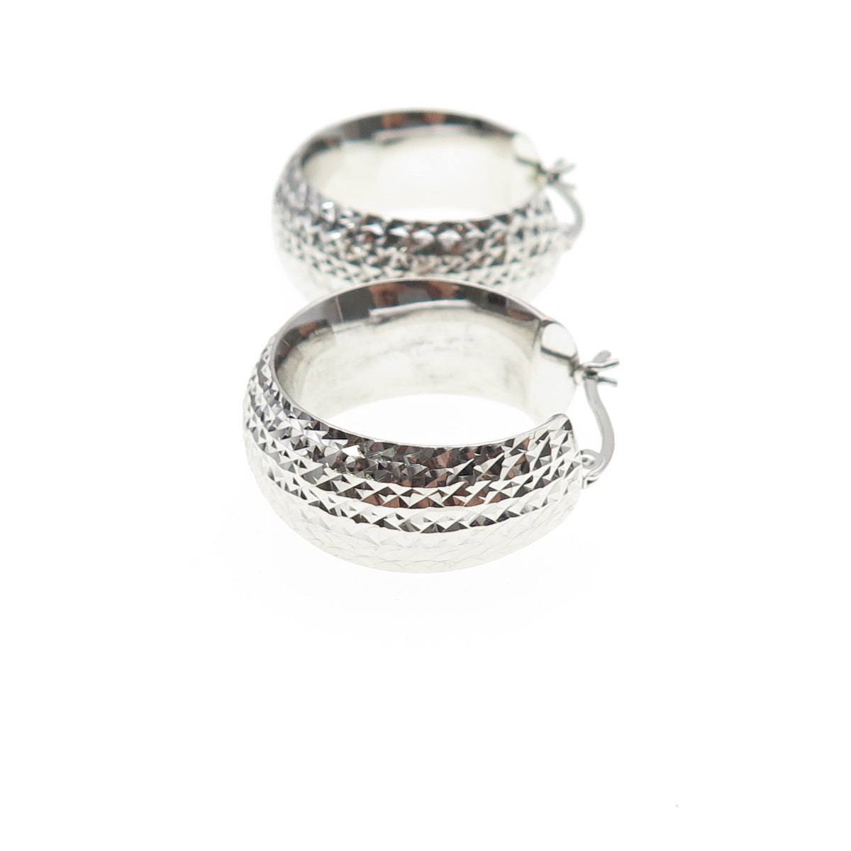 ANNIKA WITT 925 Sterling Silver Diamond-Cut Hoop Earrings