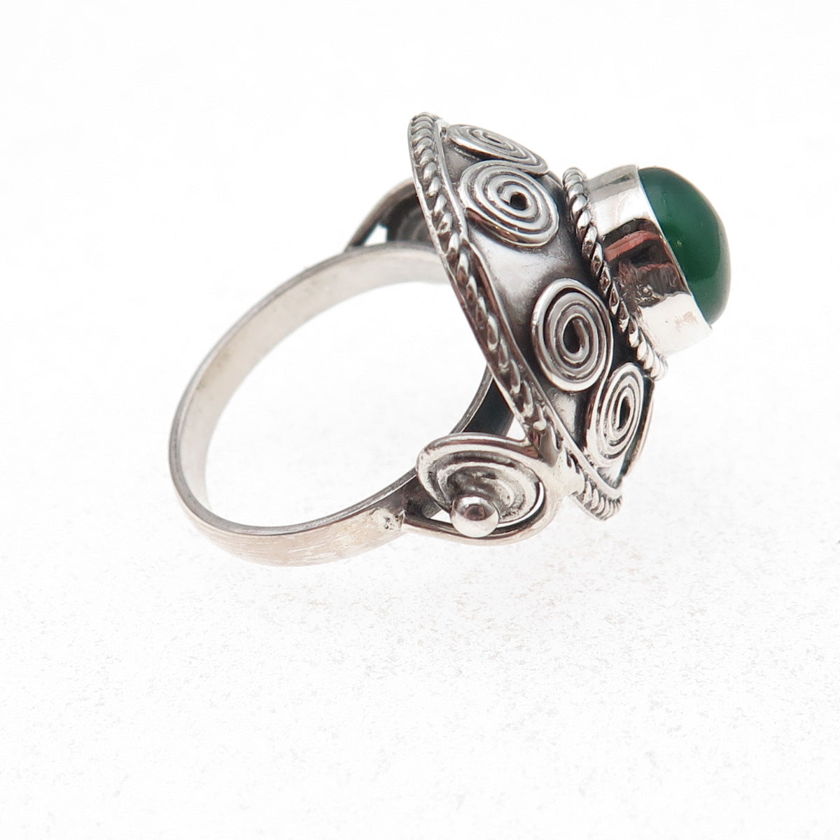 925 Sterling Silver Vintage Real Green Onyx Spiral Dome Oxidized Ring Size 8