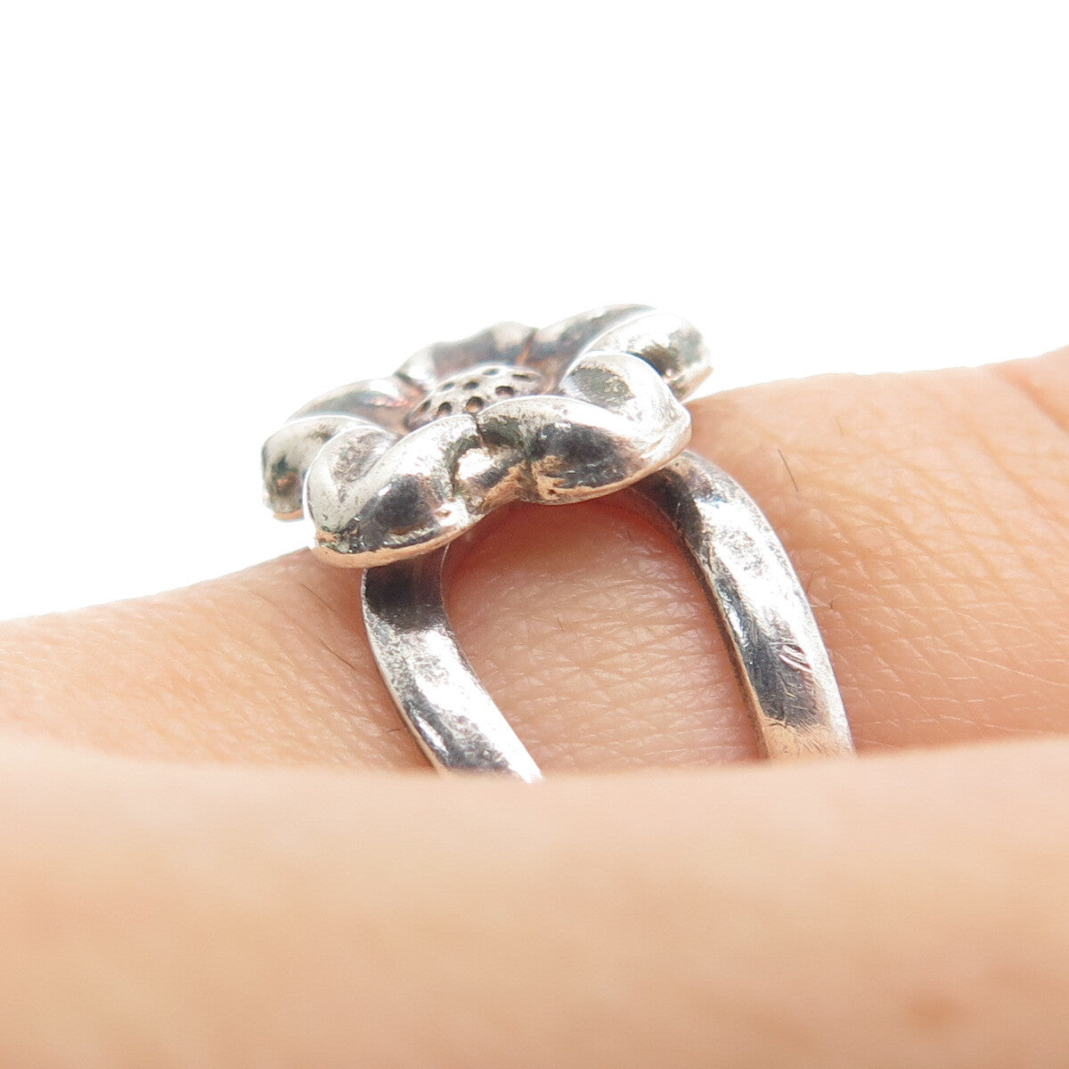 925 Sterling Silver Vintage Flower Blossom Oxidized Ring Size 6.5