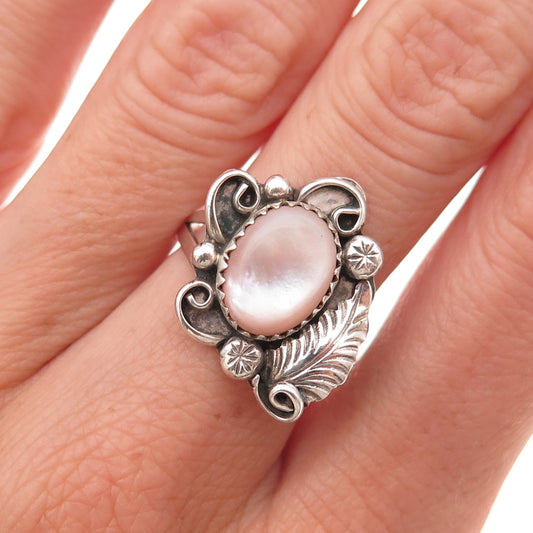 Old Pawn 925 Sterling Silver Vintage Southwestern MOP Floral Ring Size 6.75