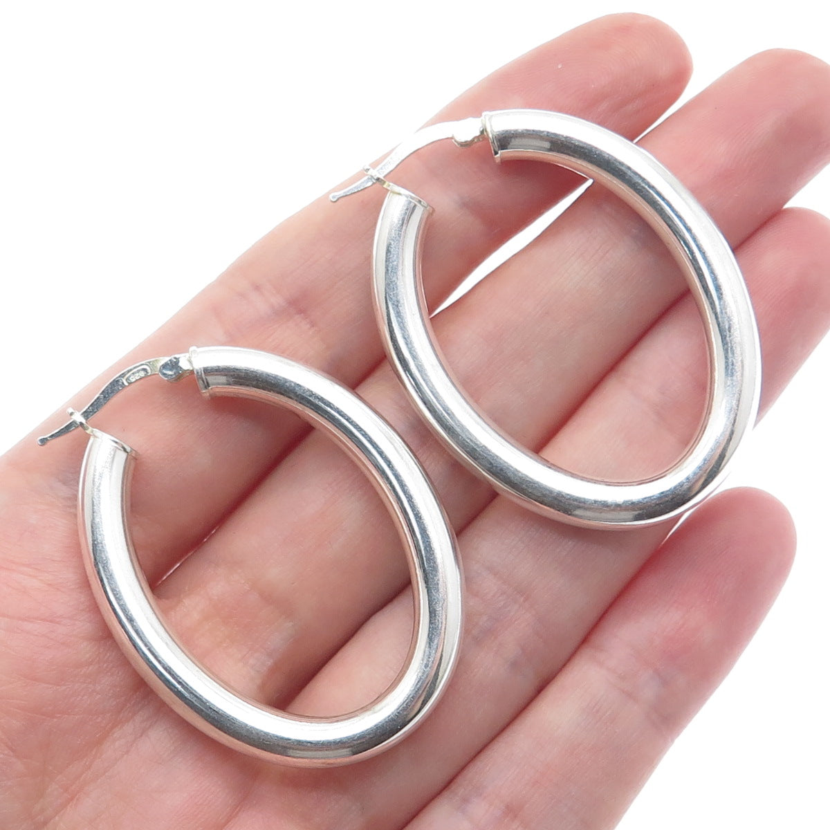 925 Sterling Silver Oval Hoop Earrings