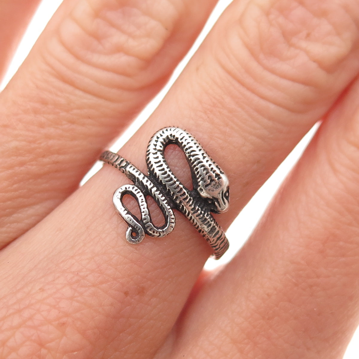 925 Sterling Silver Vintage Snake Oxidized Ring Size 6.25
