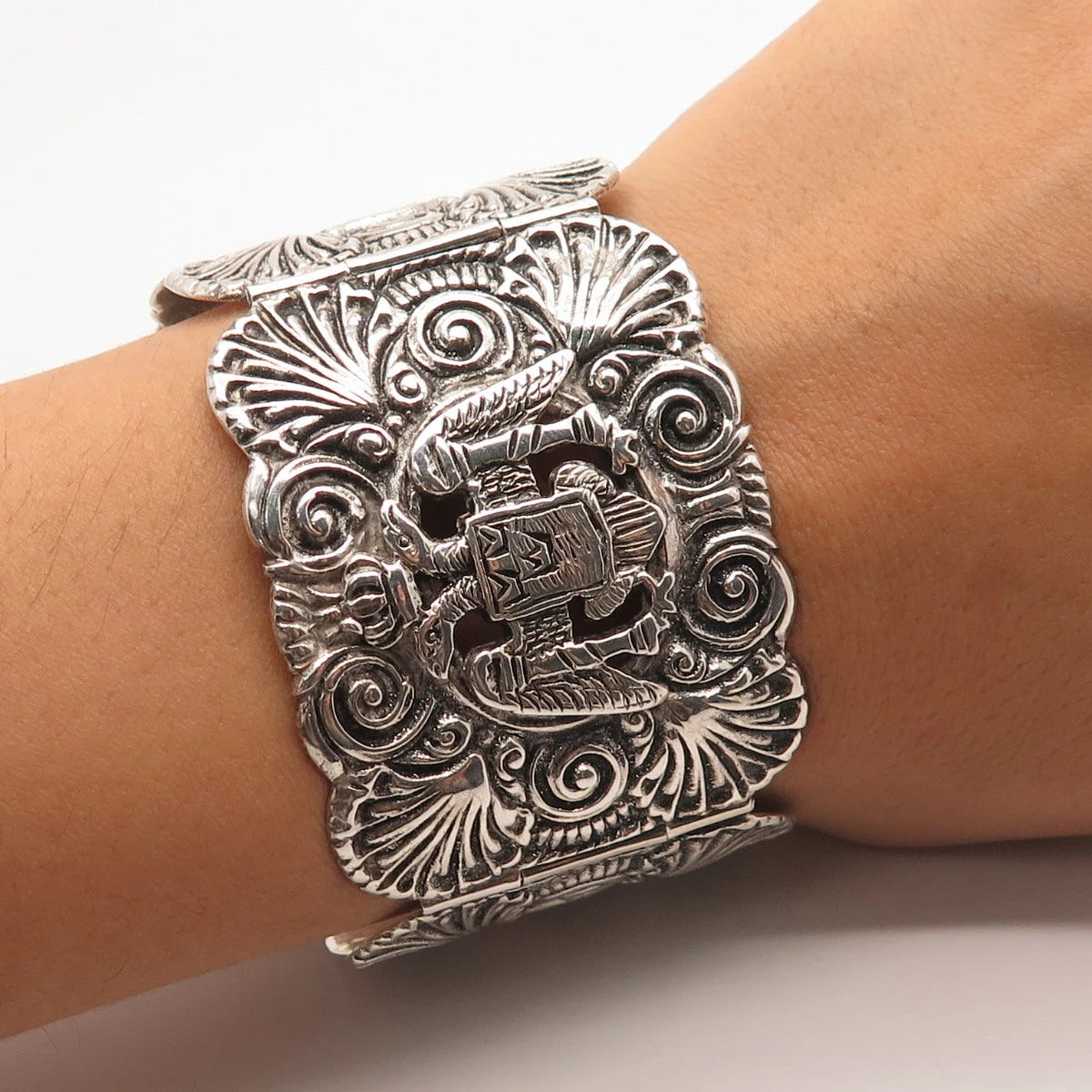 925 Sterling Silver Vintage Peru Coat of Arms Wide Panel Link Bracelet 6.75"