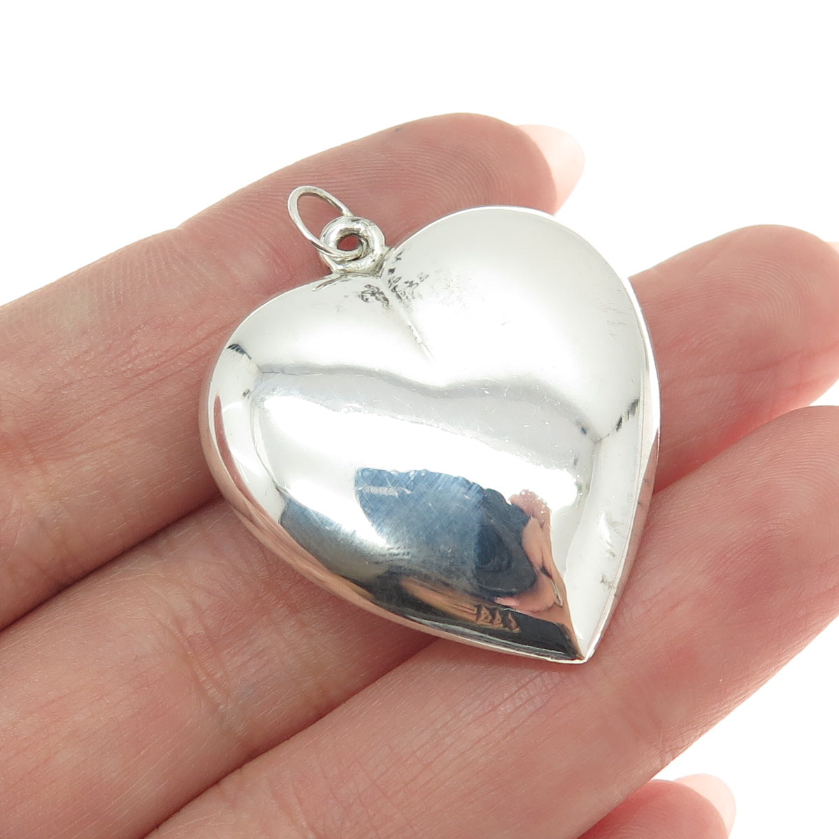 925 Sterling Silver Vintage Hollow Heart Pendant