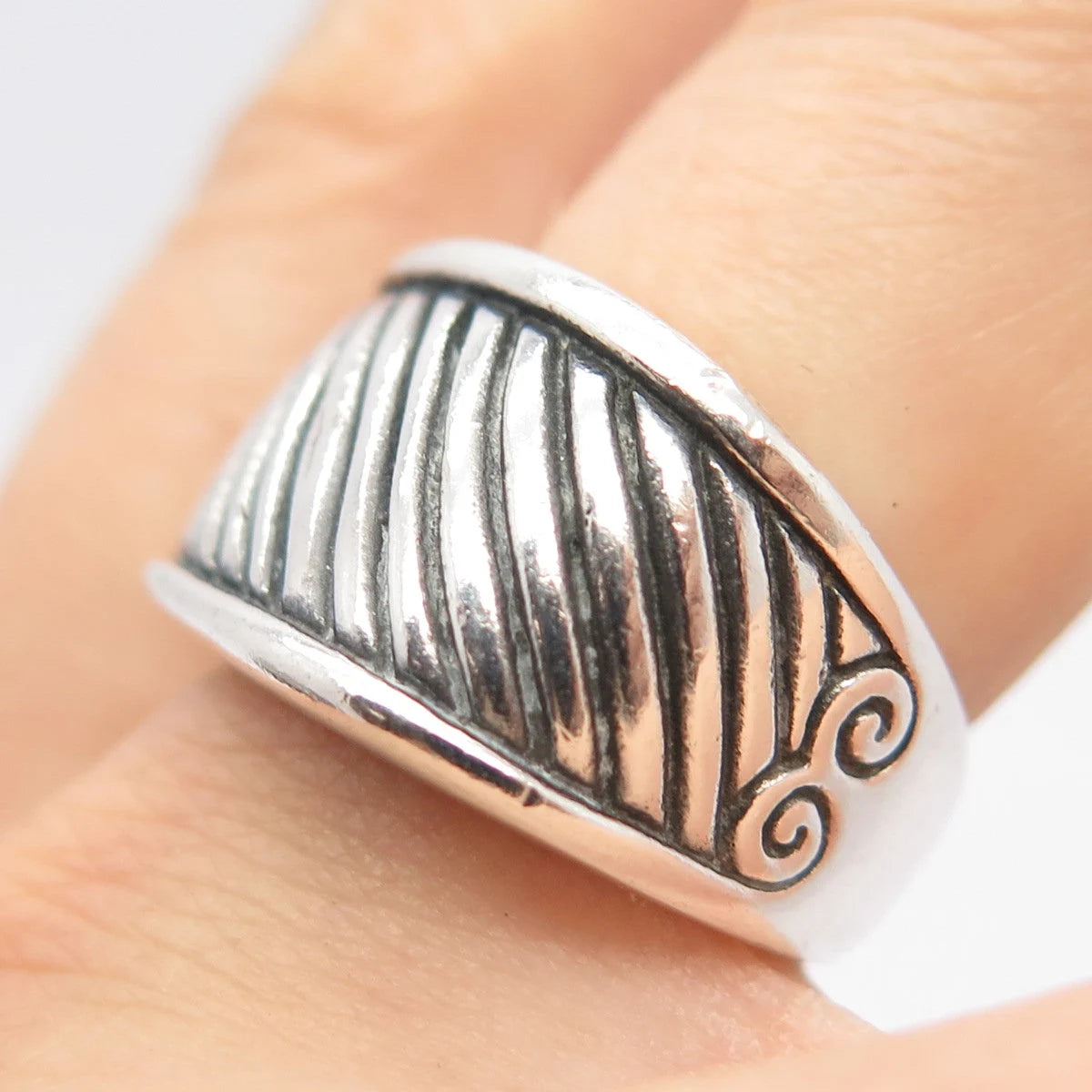 925 Sterling Silver Vintage Striped Wide Band Ring Size 6.25