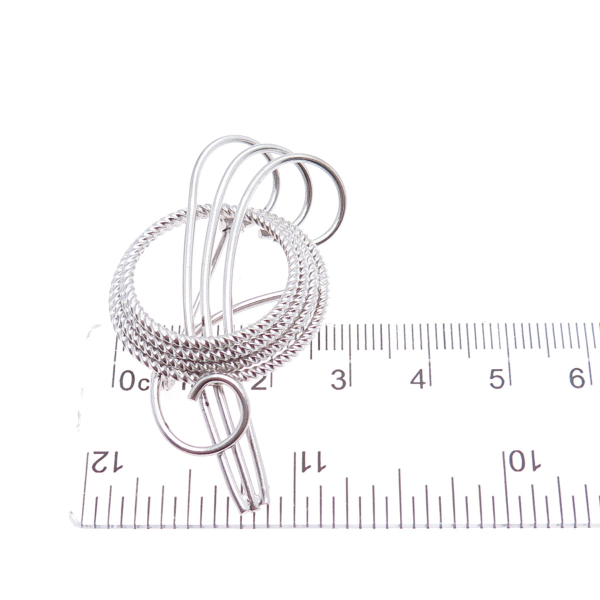 WELLS 925 Sterling Silver Vintage Twisted Circle Floral Pin Brooch