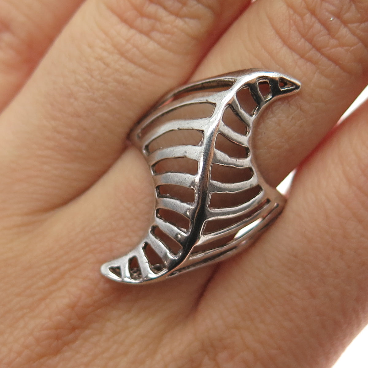 925 Sterling Silver Vintage Modernist Oxidized Ring Size 10.25