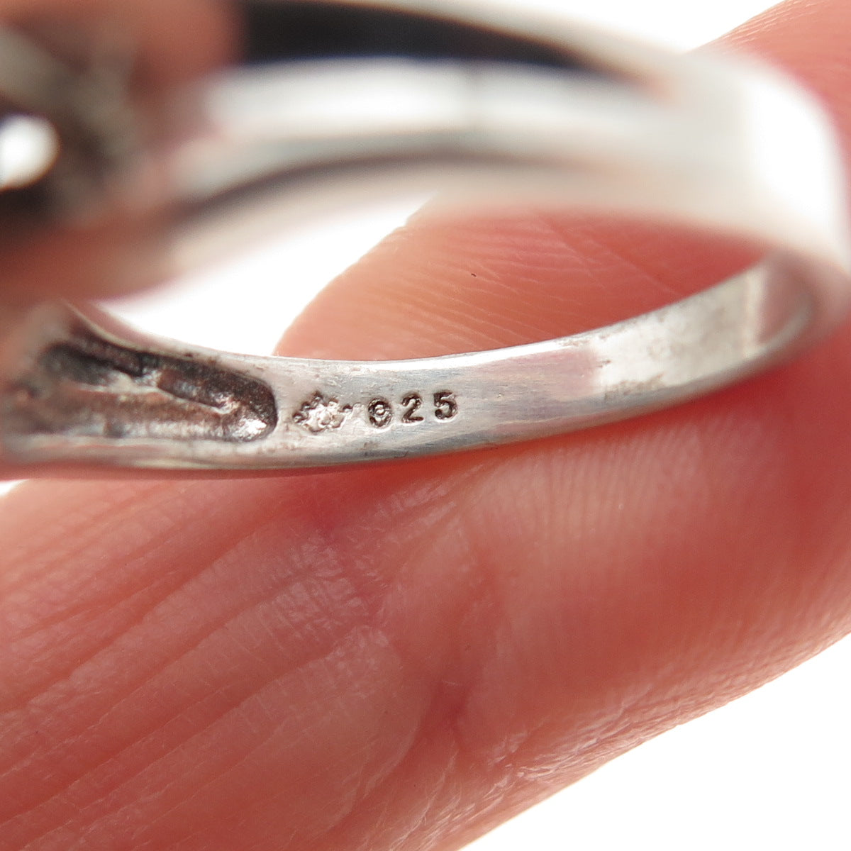 MONICA JAIN 925 Sterling Silver Vintage Real Ruby & White Topaz Ring Size 7