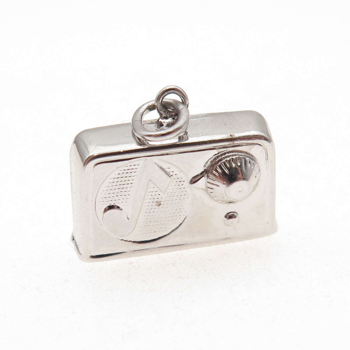 AE Art's Elegance 925 Sterling Silver Vintage Retro Radio 3D Mini Charm Pendant