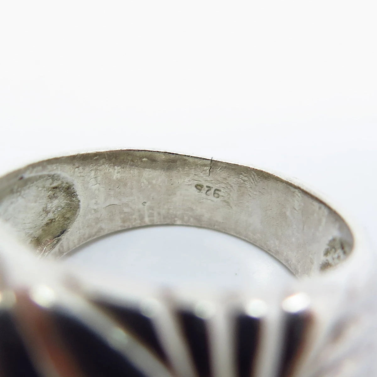 925 Sterling Silver Vintage Ribbed Ring Size 7.25