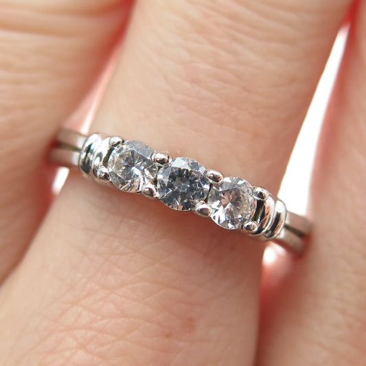 925 Sterling Silver Round-Cut C Z Promise Ring Size 8.25