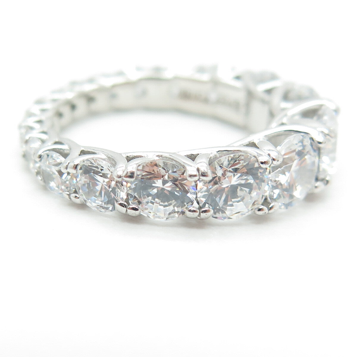 925 Sterling Silver Graduated Round-Cut C Z Eternity Ring Size 6.25