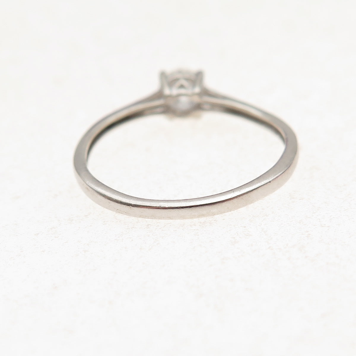 925 Sterling Silver Round-Cut C Z Engagement Ring Size 7.25