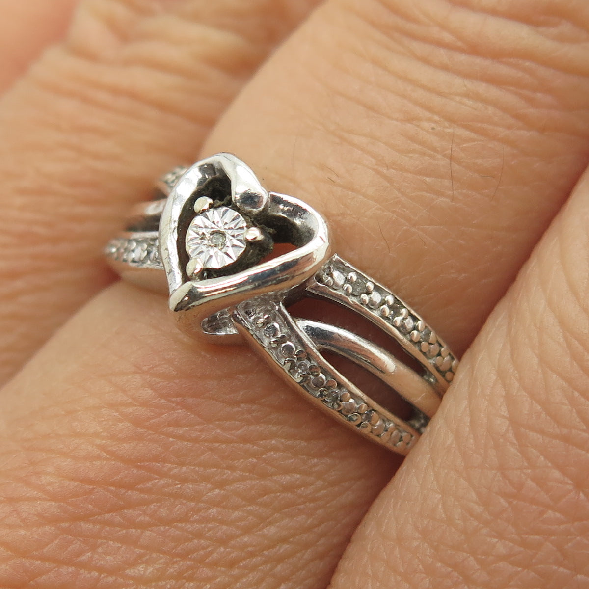 925 Sterling Silver Real Round-Cut Diamond Heart Ring Size 7.25