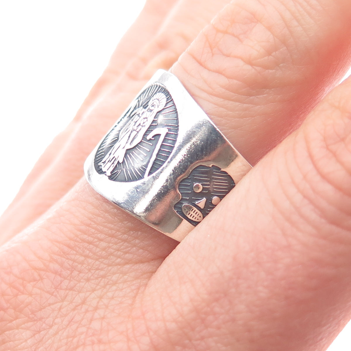 925 Sterling Silver Vintage Mexico Santa Muerte Oxidized Ring Size 11.25