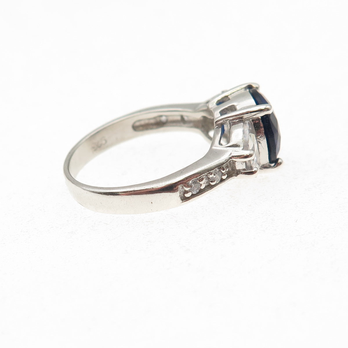 925 Sterling Silver Multi-Cut Blue & White C Z Ring Size 6.25