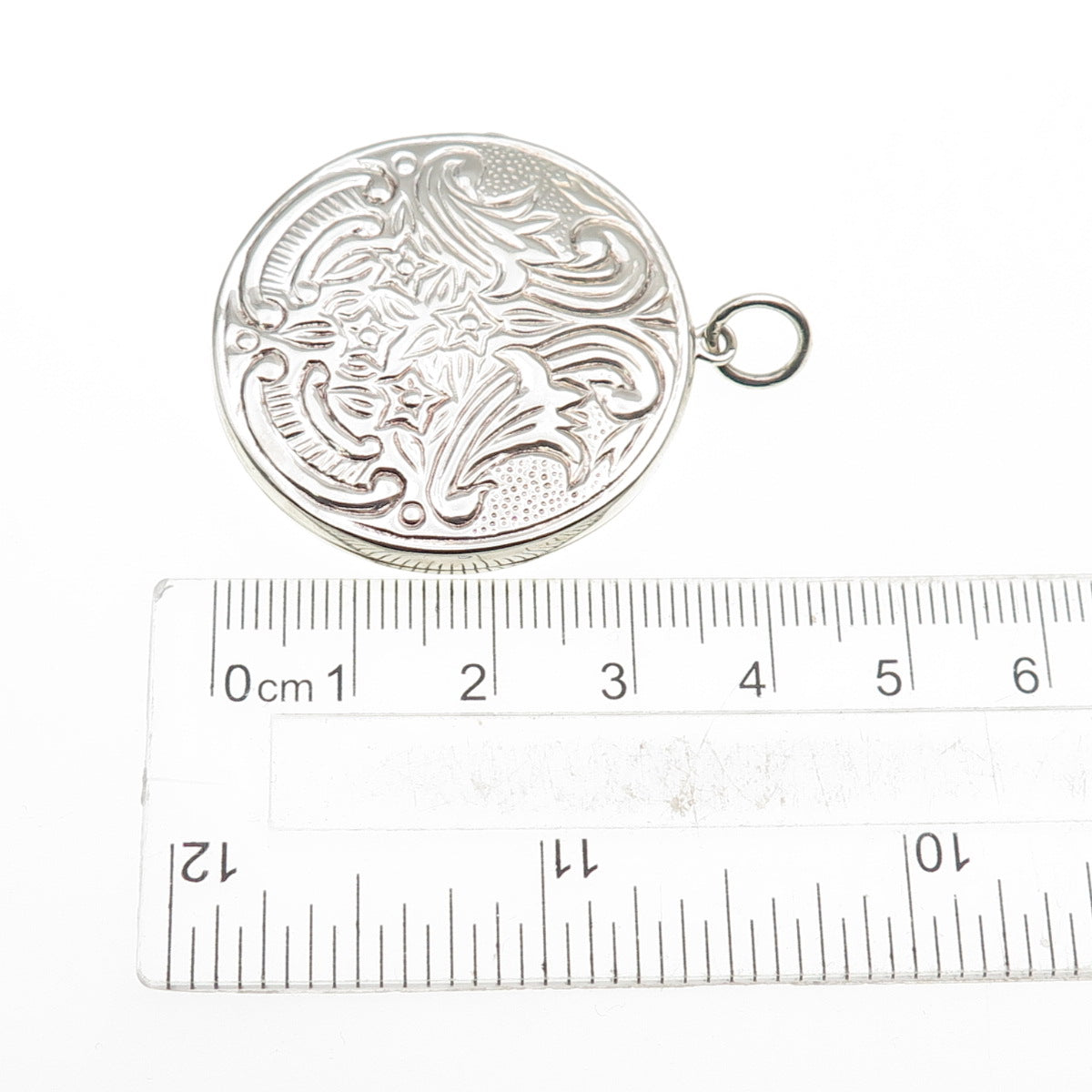 925 Sterling Silver Vintage Floral Repousse Round Locket Pendant