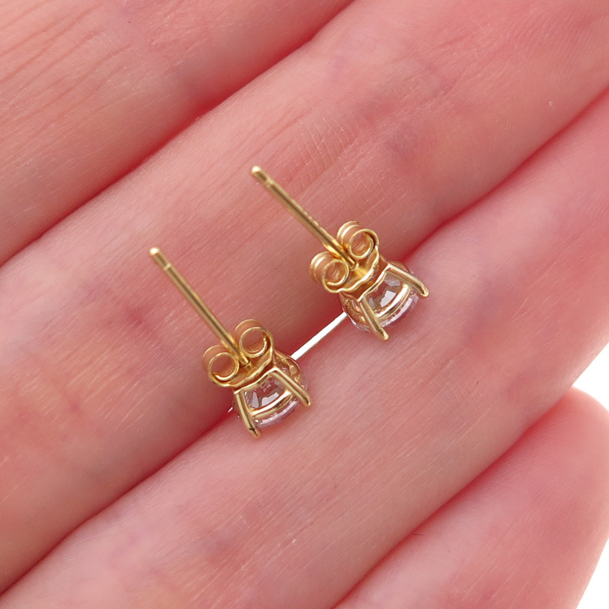 925 Sterling Silver Gold Plated Round-Cut C Z Stud Earrings