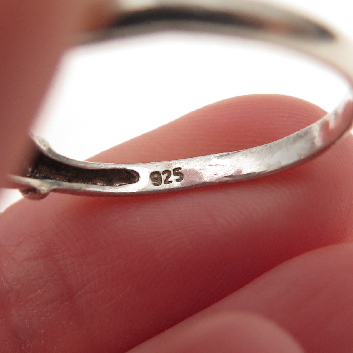 Nevada 925 Sterling Silver Vintage Real Emerald Irish Claddagh Ring Size 11.25