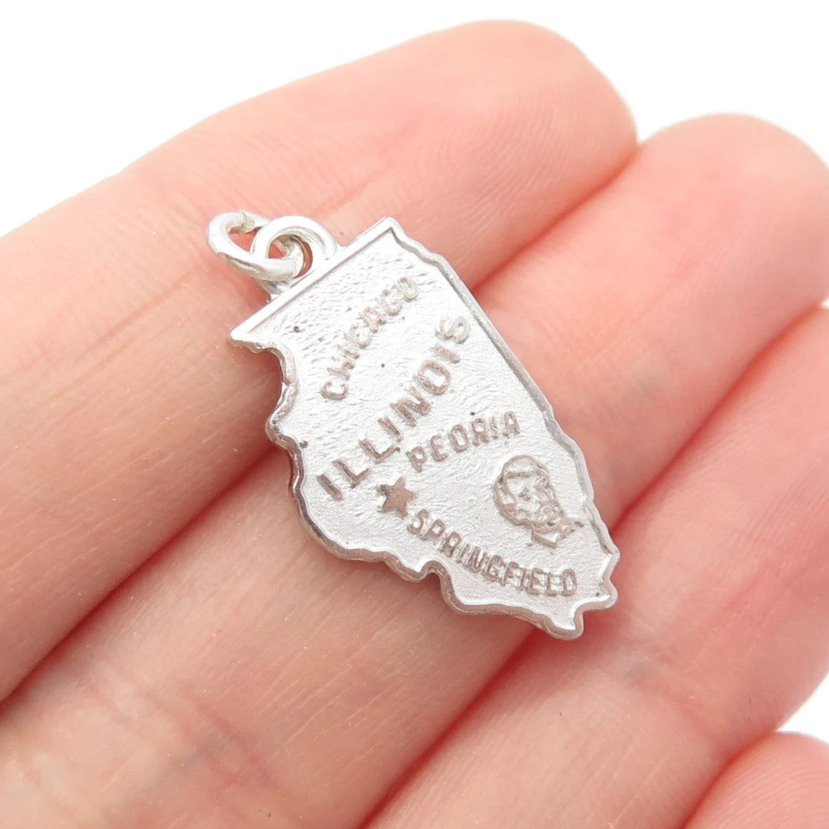 925 Sterling Silver Vintage Kinney "Illinois" State Map Charm Pendant