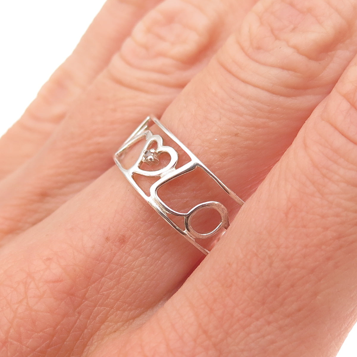 925 Sterling Silver Real Diamond Love / Amour Heart Band Ring Size 8