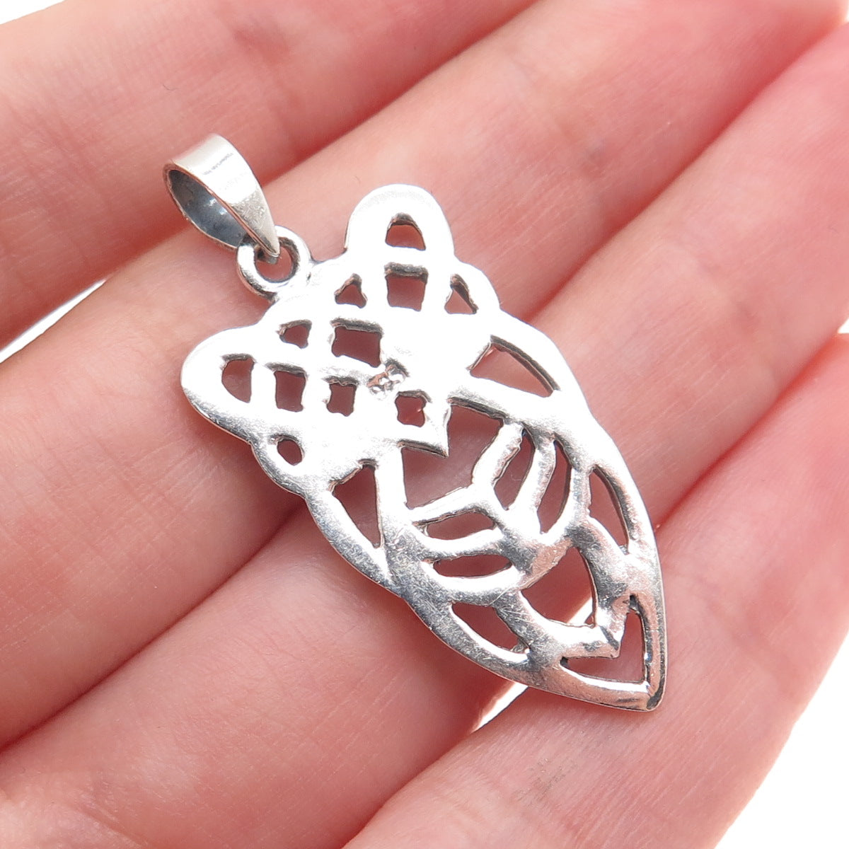 925 Sterling Silver Vintage Celtic Knot Oxidized Charm Pendant