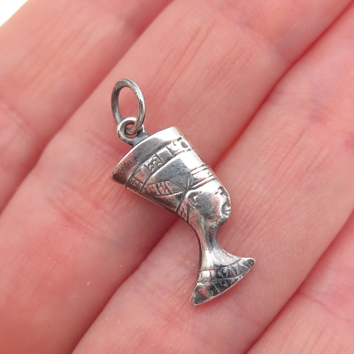 925 Sterling Silver Vintage Egyptian Nefertiti Oxidized Mini Charm Pendant