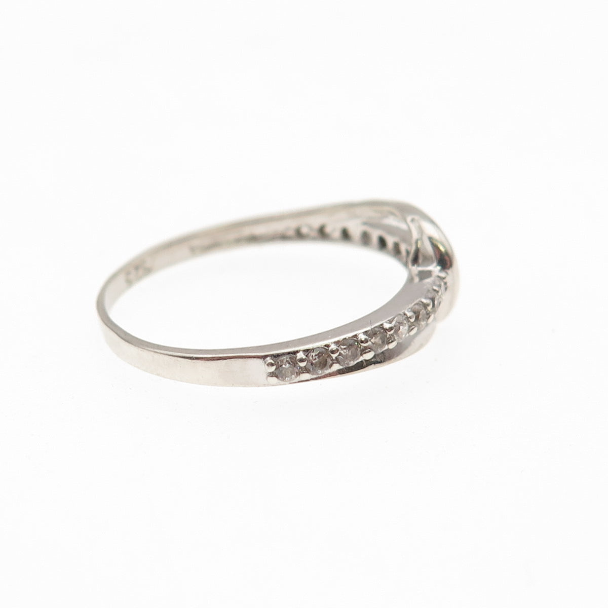 925 Sterling Silver Round-Cut C Z Wavy Ring Size 7.5
