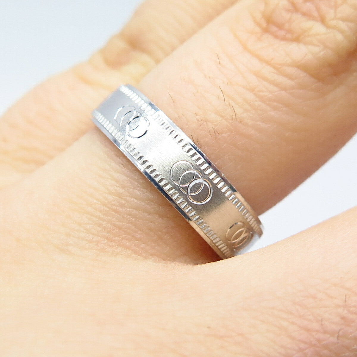 925 Sterling Silver Textured Band Ring Size 5.75