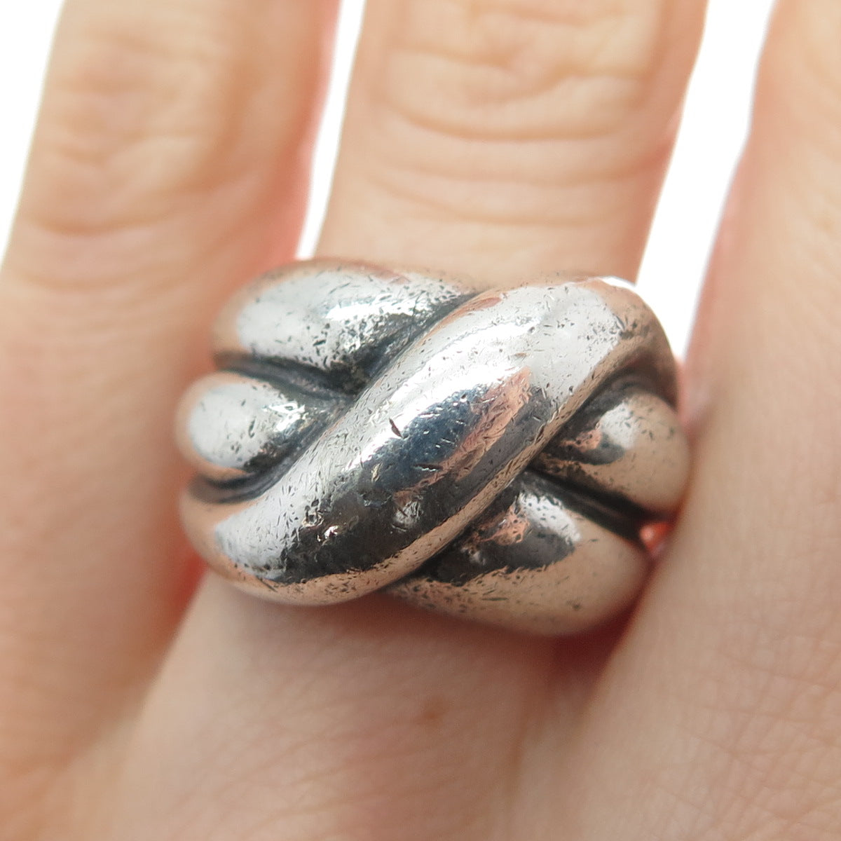 925 Sterling Silver Vintage Modernist Crisscrossed Oxidized Ring Size 6